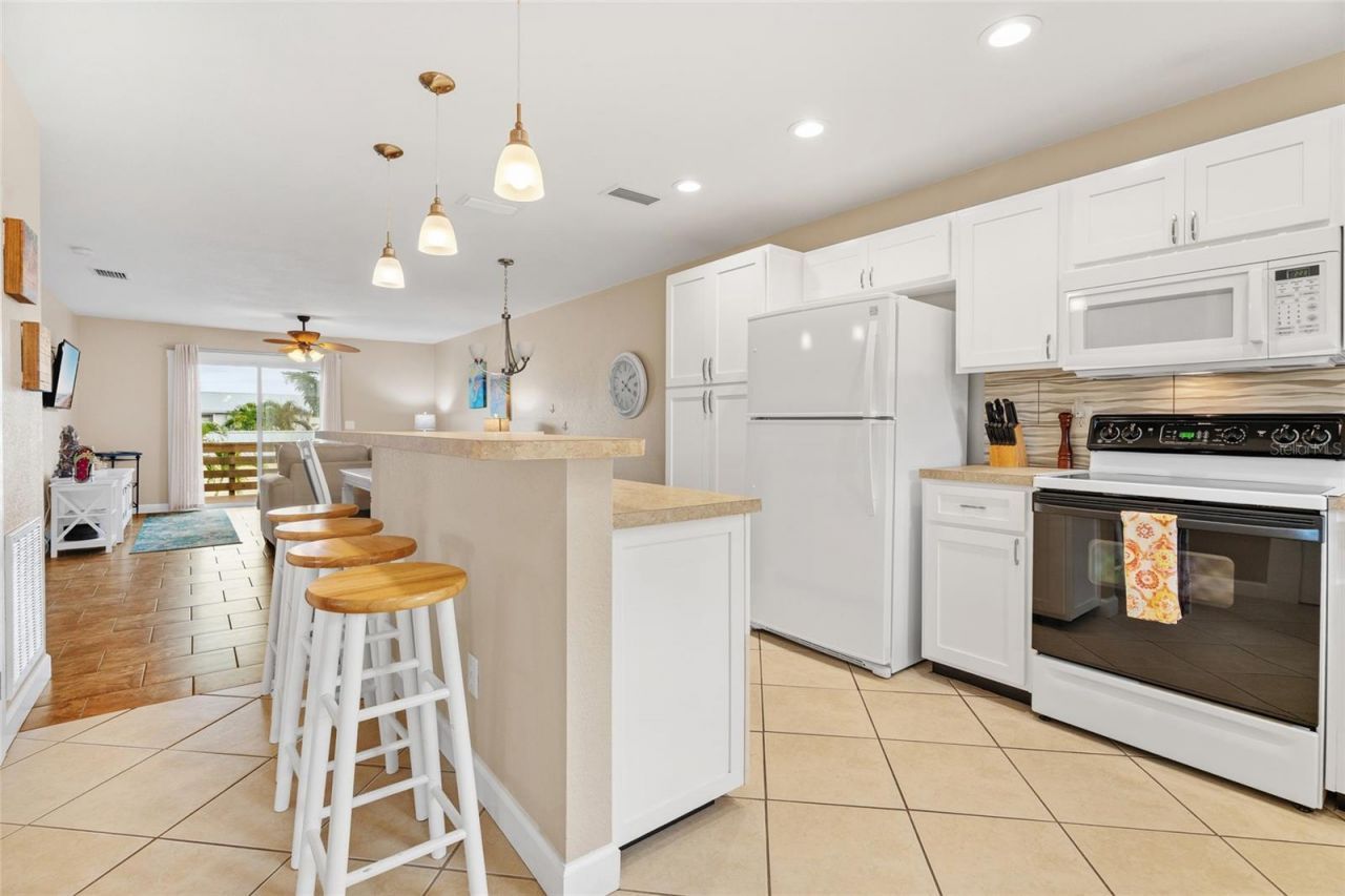 4503-4505 102nd Street W, Bradenton, FL 34210 Photo