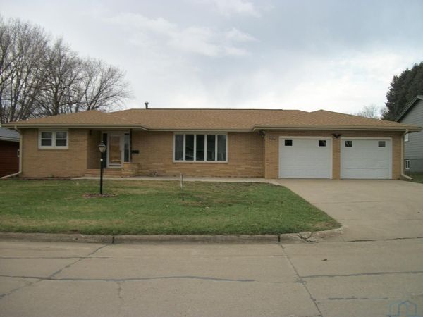 409 Spruce Strreet, Aurelia, IA 00000