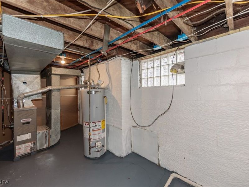 261 Madison Avenue, Akron, OH 44320 Photo 33