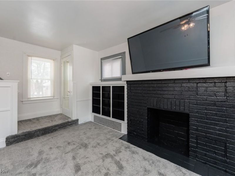 261 Madison Avenue, Akron, OH 44320 Photo 5