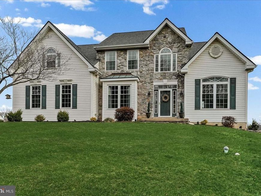 352 Drummers Lane, Phoenixville, PA 19460 Main Photo