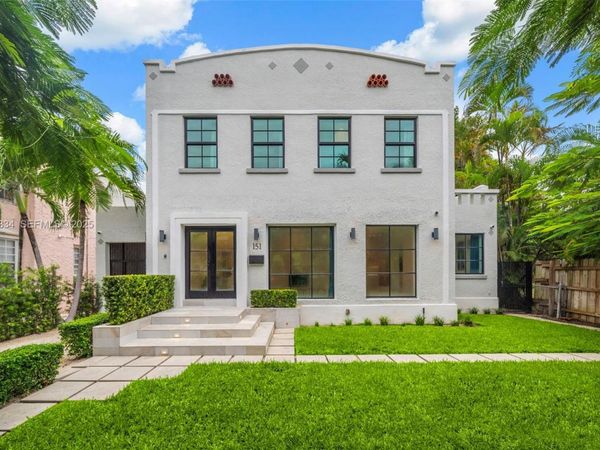 151 NE 43rd St, Miami, FL 33137