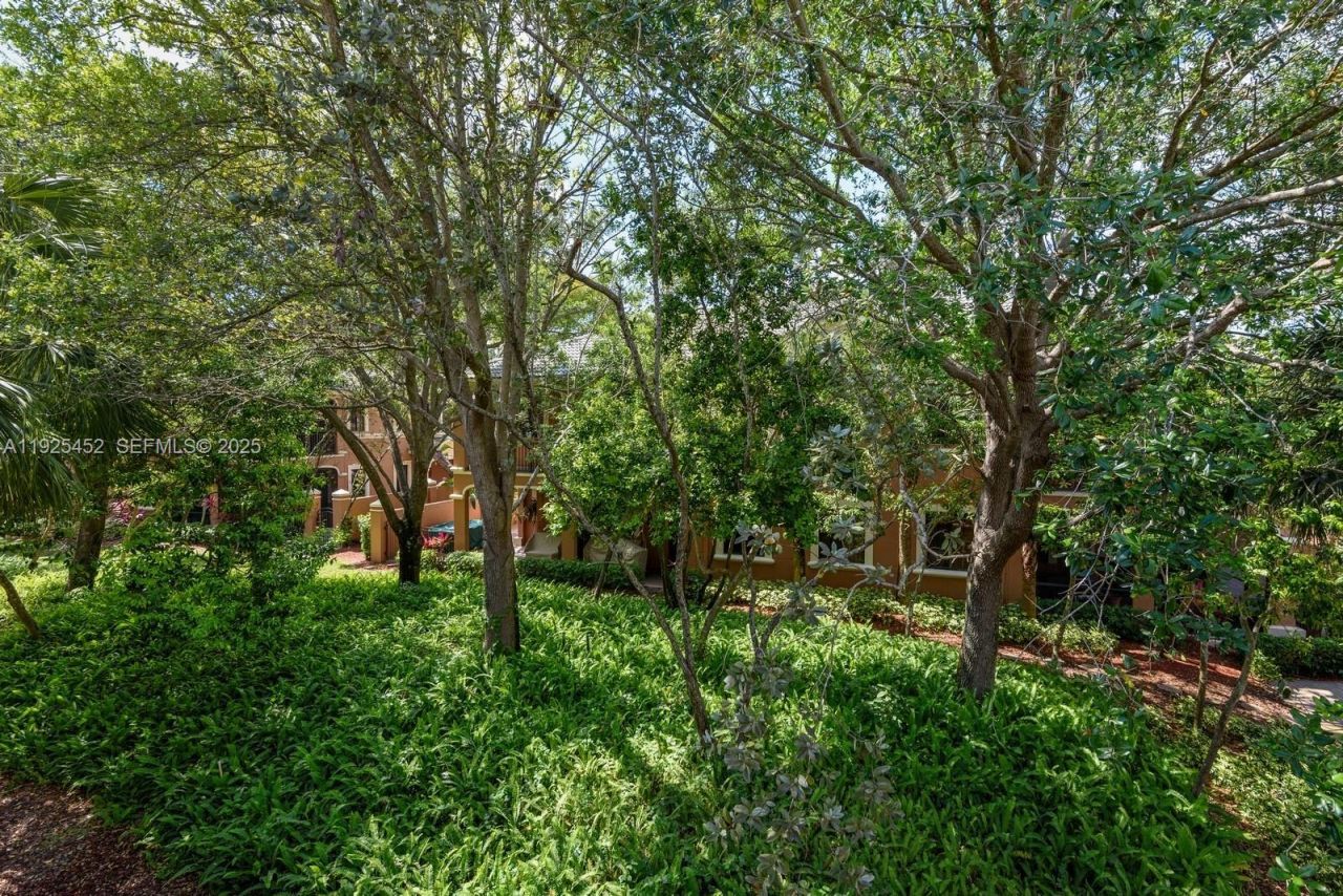 2782 Kinsington Cir, Unit 25-4, Weston, FL 33332 Photo