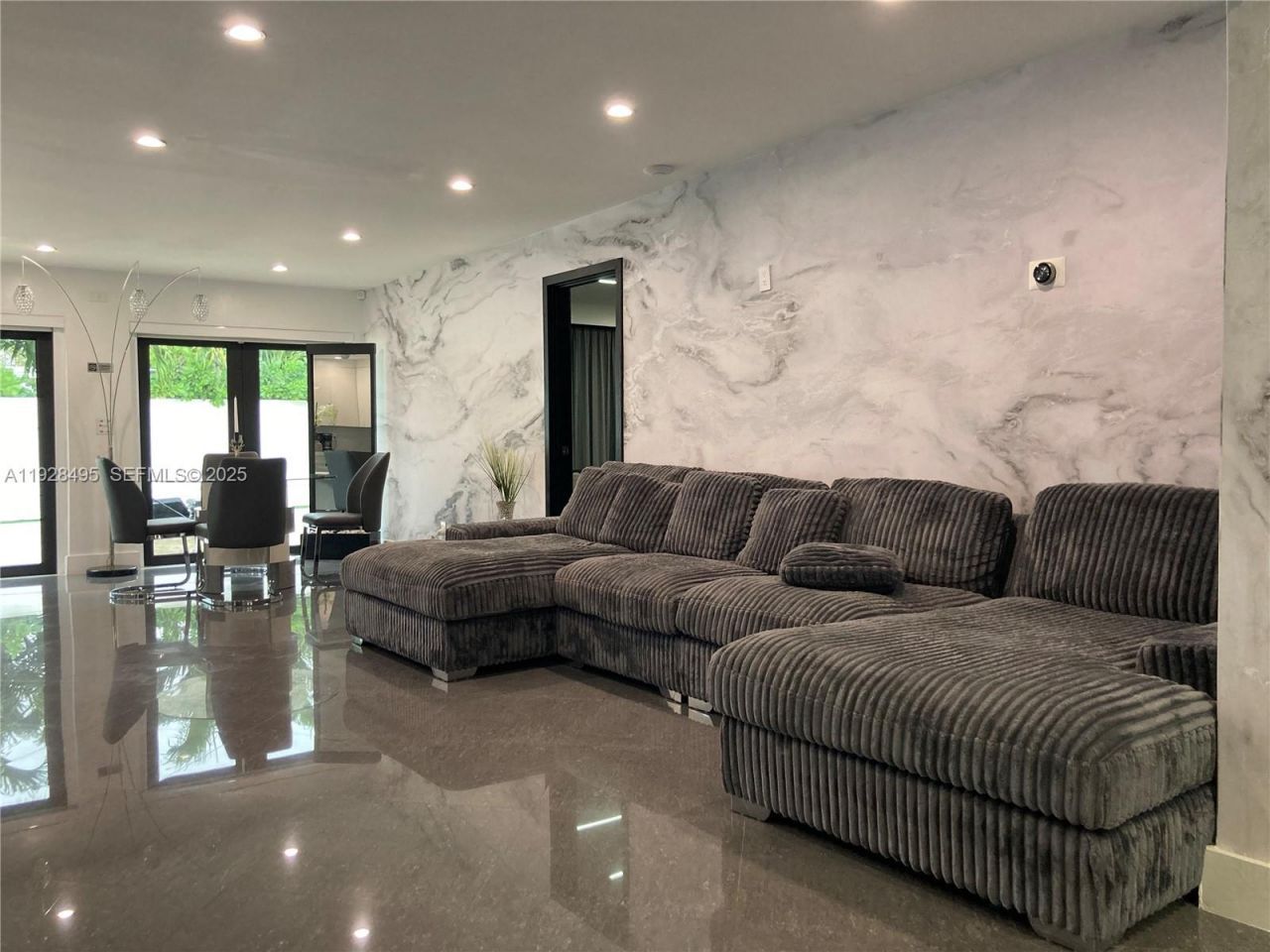 7524 Mutiny Ave, North Bay Village, FL 33141 Photo