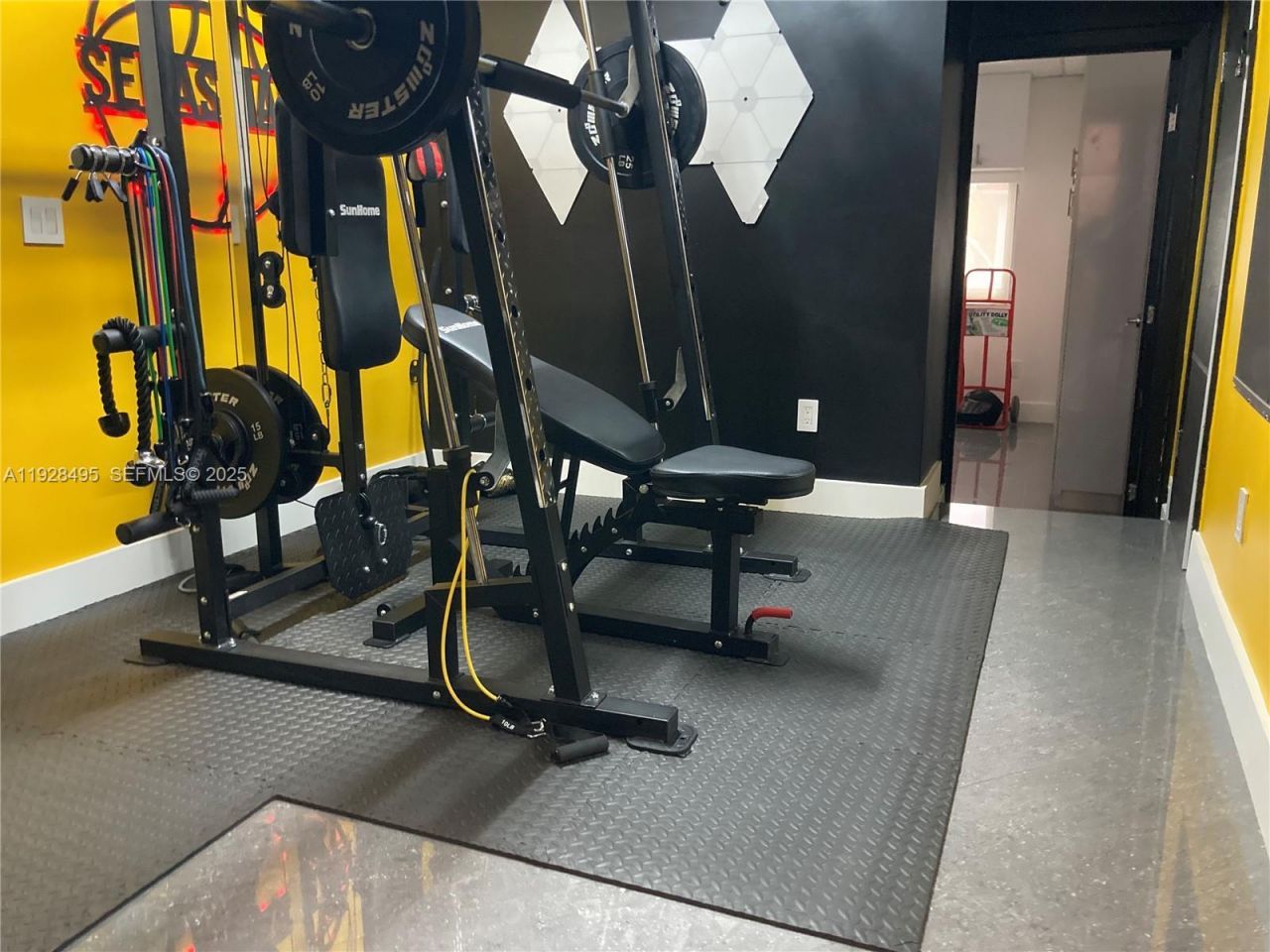 7524 Mutiny Ave, North Bay Village, FL 33141 Photo