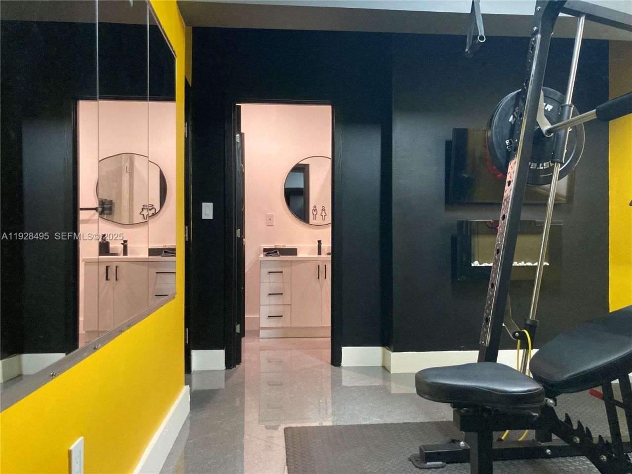 7524 Mutiny Ave, North Bay Village, FL 33141 Photo