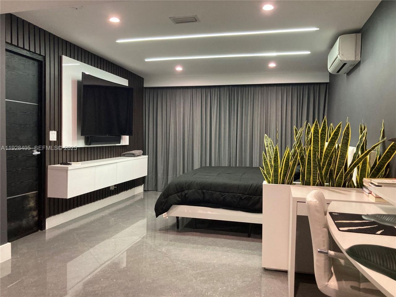 7524 Mutiny Ave, North Bay Village, FL 33141 Photo