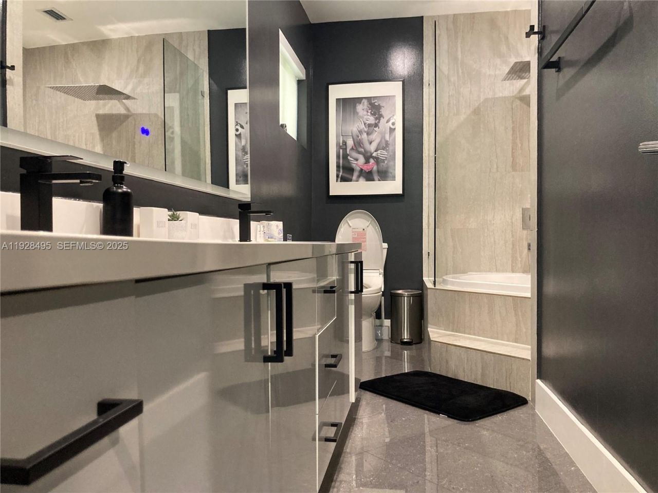 7524 Mutiny Ave, North Bay Village, FL 33141 Photo