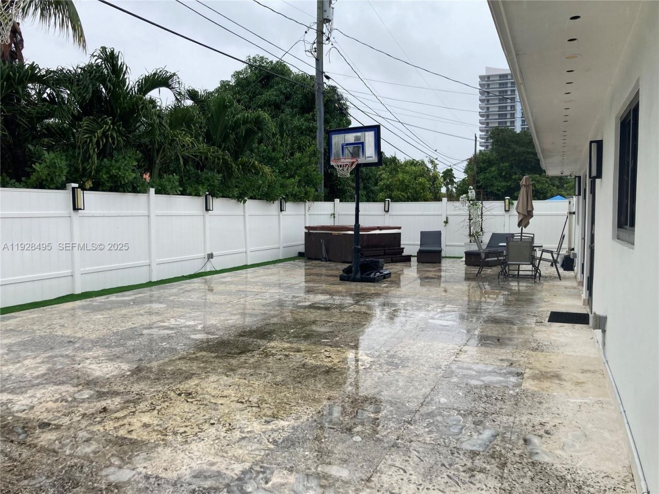 7524 Mutiny Ave, North Bay Village, FL 33141 Photo