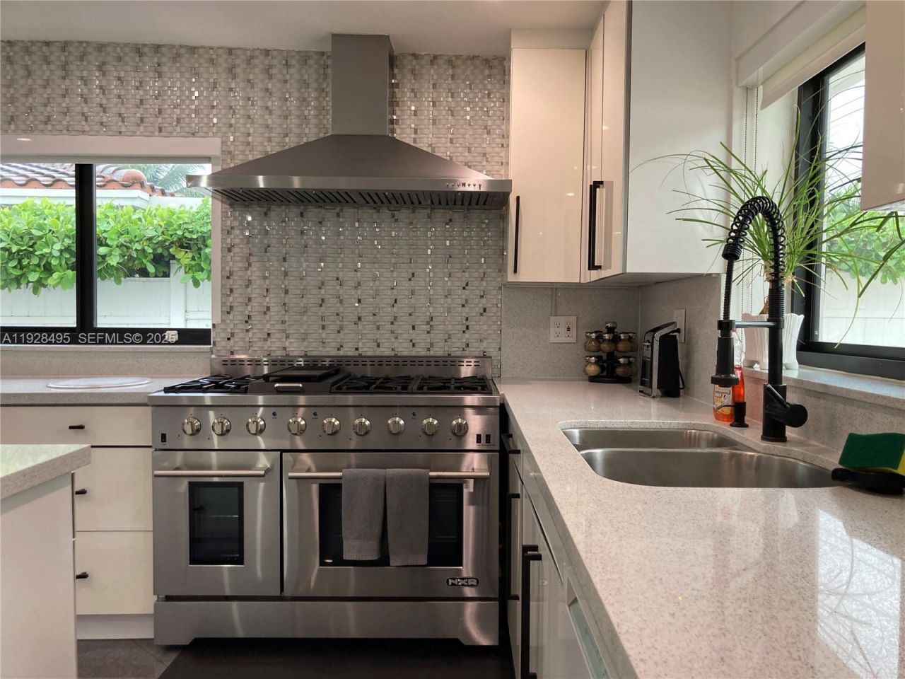 7524 Mutiny Ave, North Bay Village, FL 33141 Photo