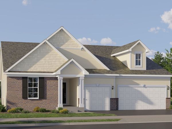 121 Pinehill Street, South Elgin, IL 60177