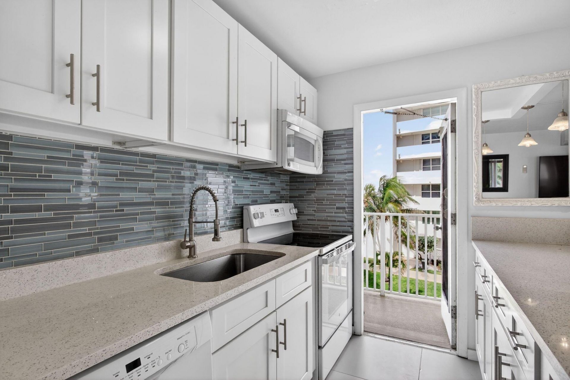 3600 N Ocean Drive, Unit 322, Singer Island, FL 33404 Photo