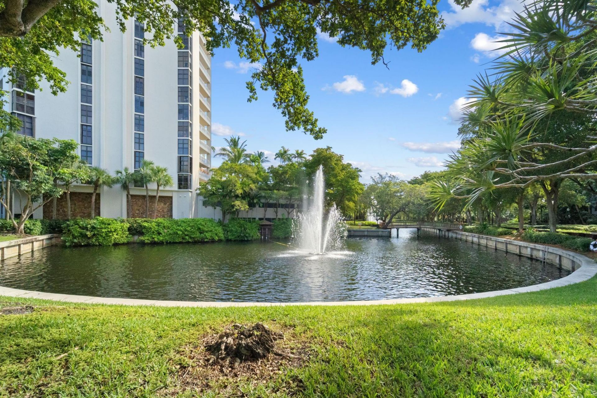 1000 Quayside Terrace, Unit 1606, Miami, FL 33138 Photo