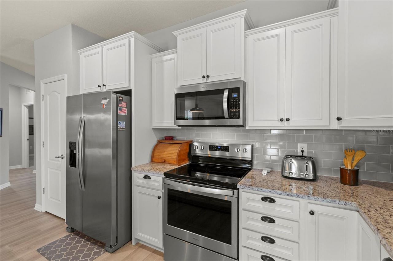 6323 Kenava Loop, Palmetto, FL 34221 Photo