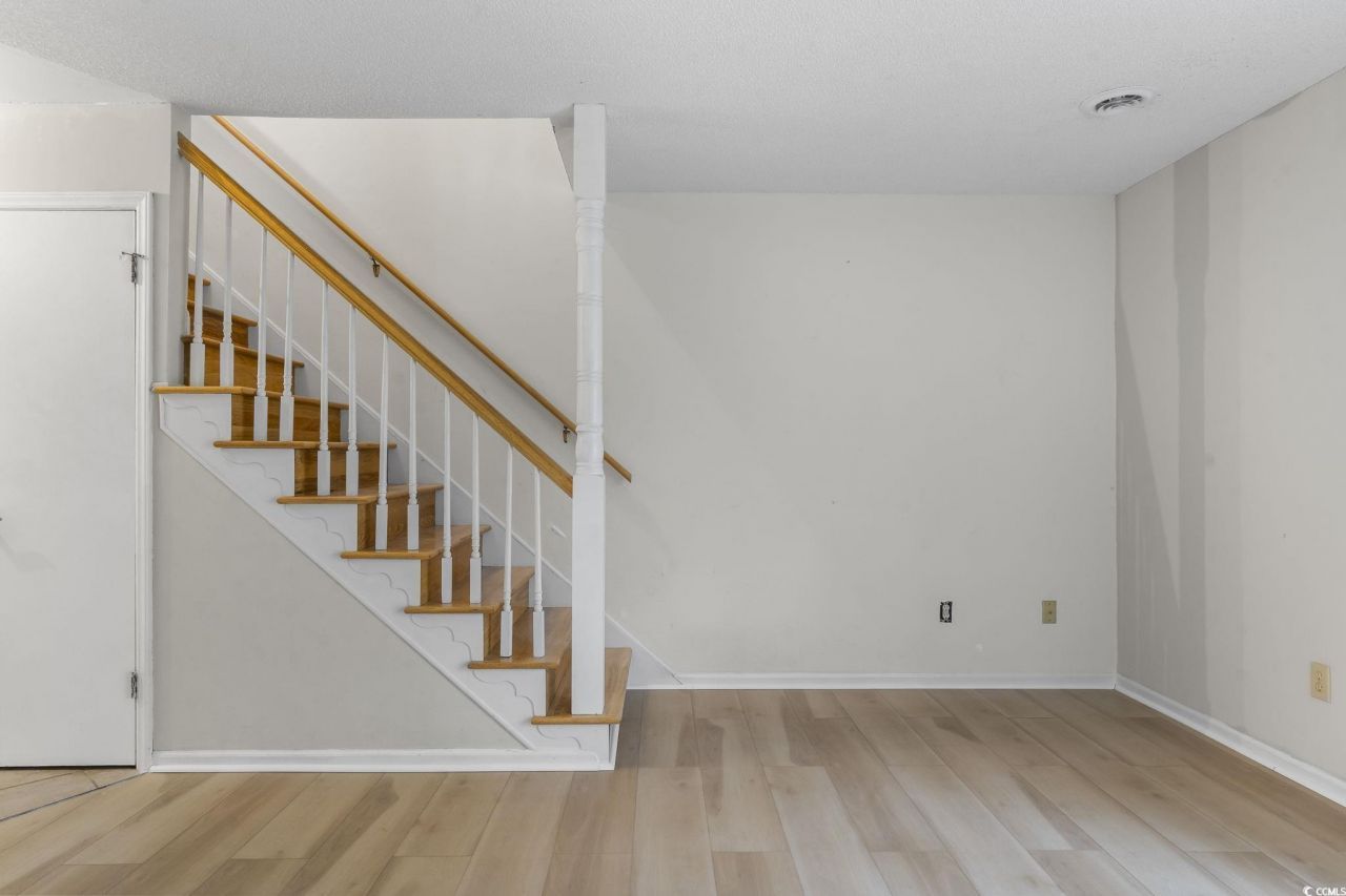 210 25th Ave. S Photo 16