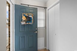 210 25th Ave. S photo 4