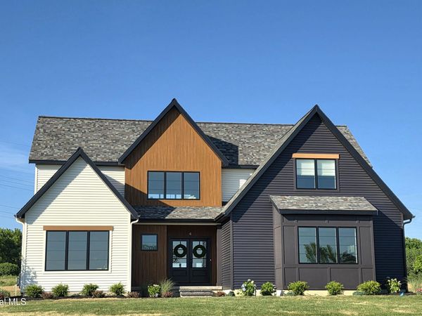 4 Faulkner Drive, Waterford, NY 12188