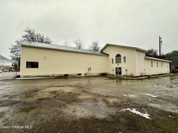 512 Mullan Ave, Osburn, ID 83849