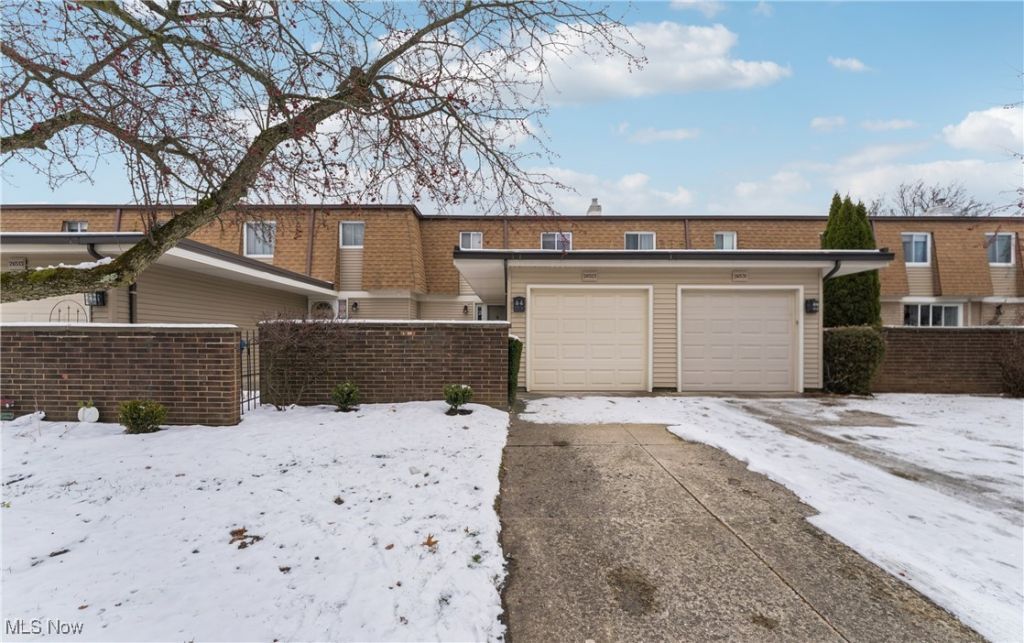 26523 Sussex Drive, Olmsted Falls, OH 44138 Main Photo