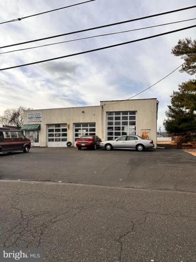 116 MONROE STREET, BRISTOL, PA 19007