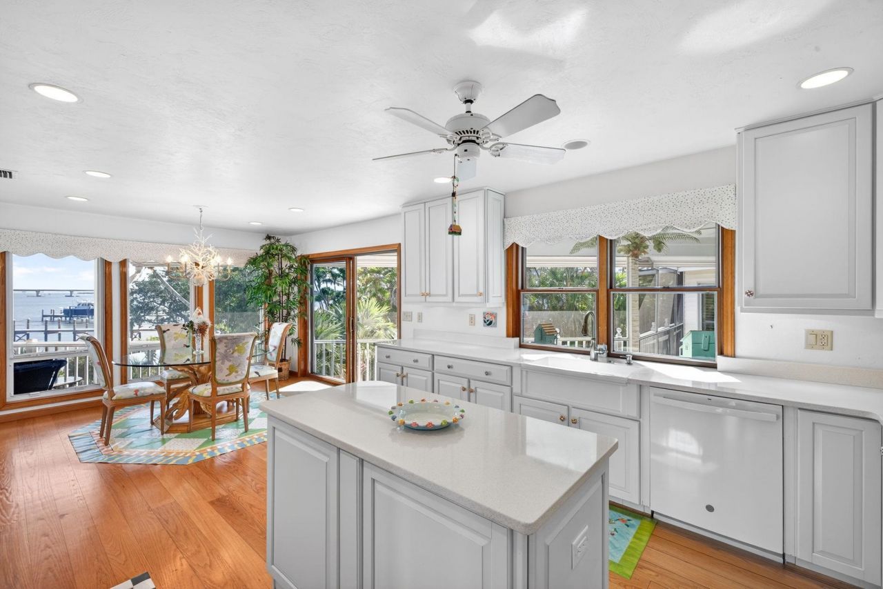 1157 Bird Ln, Sanibel, FL 33957 Photo