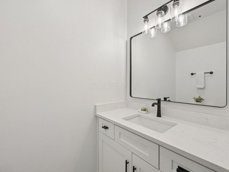 92 E Innis Avenue, Columbus, OH 43207 Photo 6