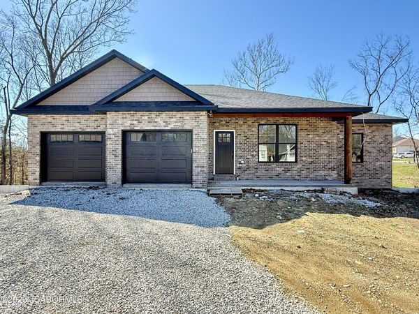 1420 BISCAYNE DRIVE, Jefferson City, MO 65109