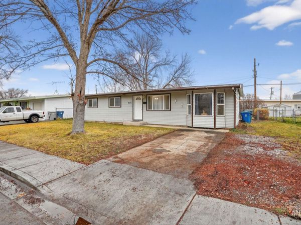 416 N 4th West, Mountain Home, ID 83647