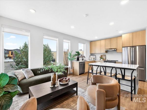 2312 S Broadway Avenue, Unit A103, Boise, ID 83706