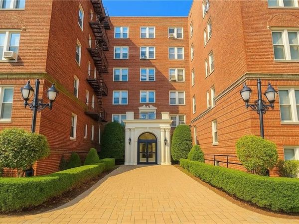 868 E 7th Street, Unit 3C, Brooklyn, NY 11230