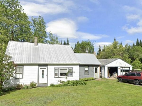 48 Dutch Gap Road, Chesterville, ME 04938