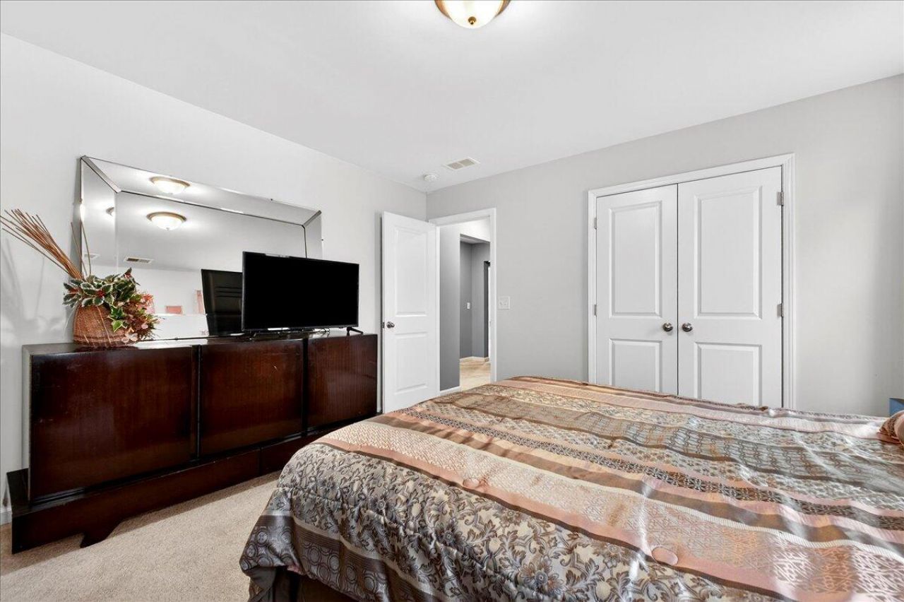 9947 Winged Elm Street Photo 38