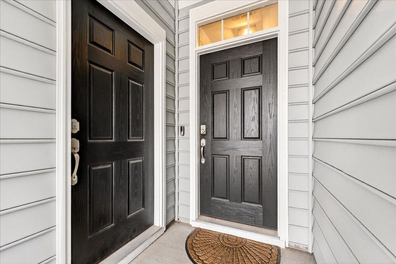 9947 Winged Elm Street Photo 4