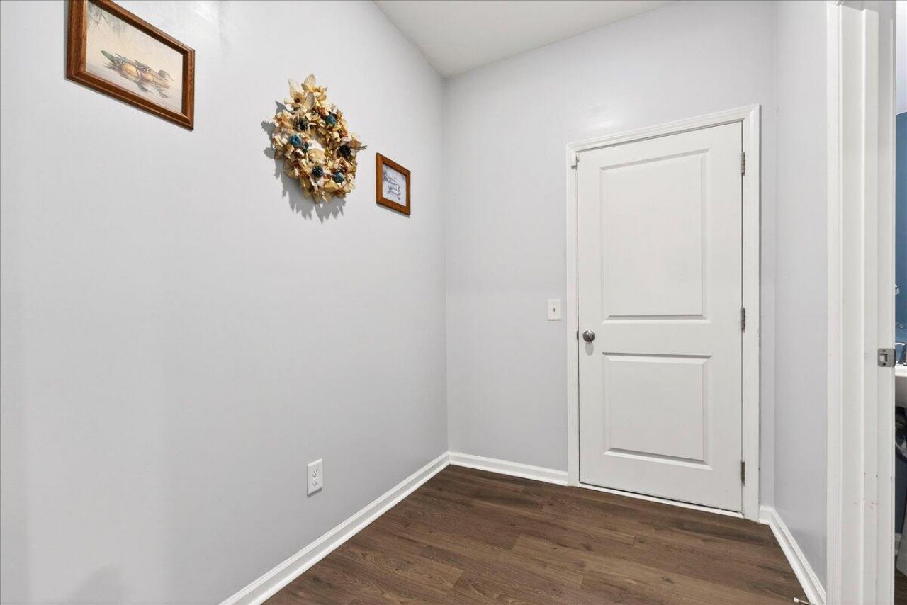 9947 Winged Elm Street Photo 47