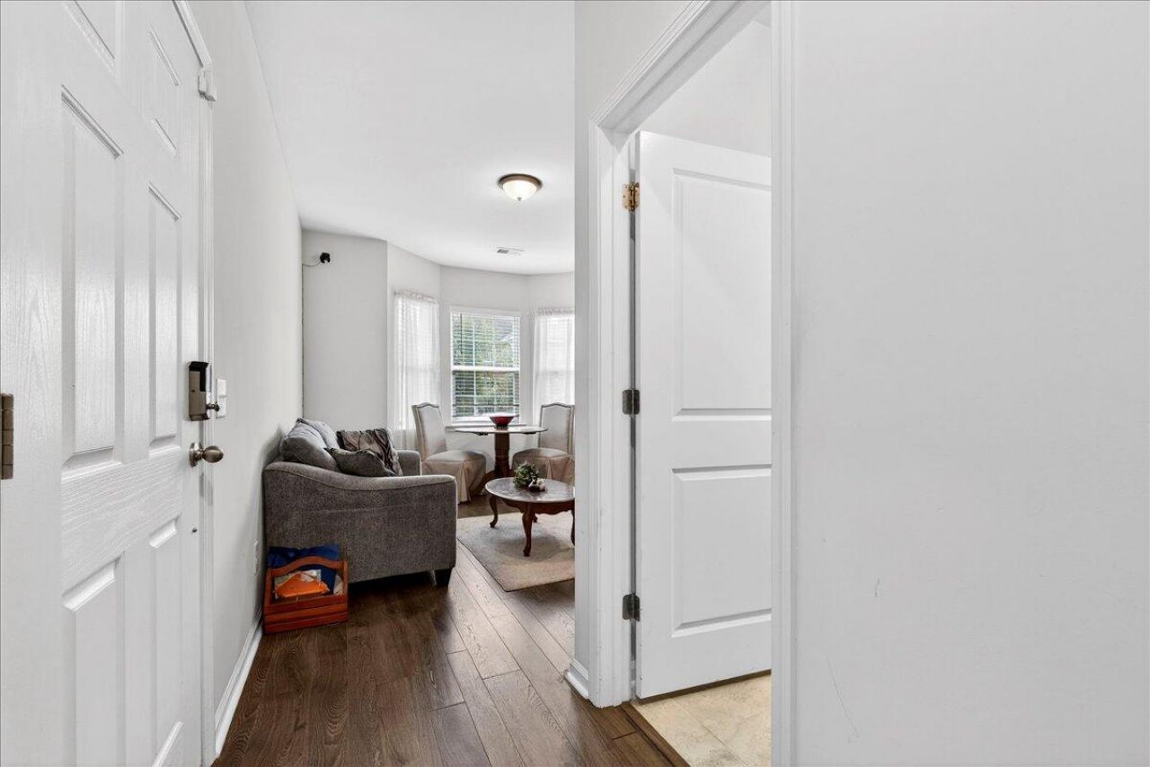 9947 Winged Elm Street Photo 7