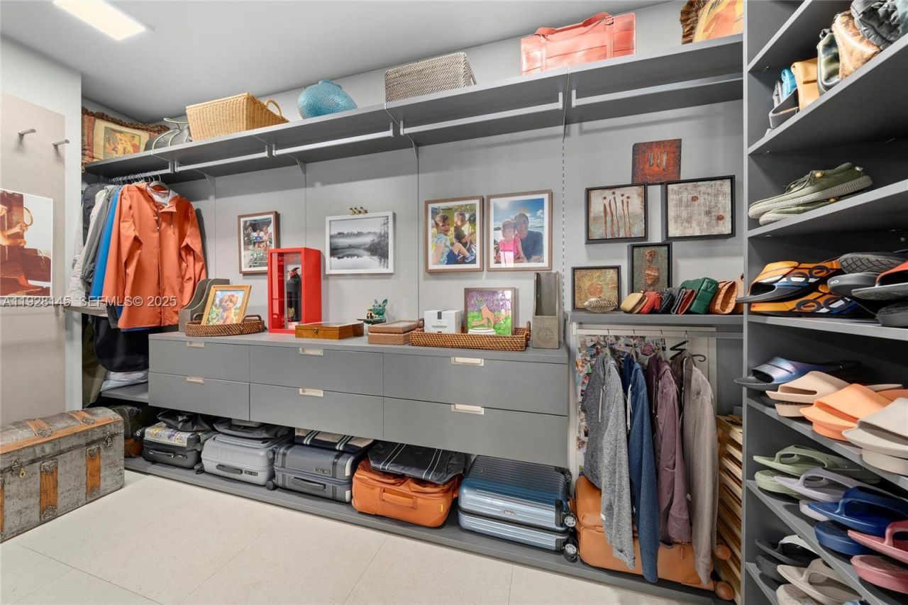 3581 E Glencoe St, Unit 403, Miami, FL 33133 Photo