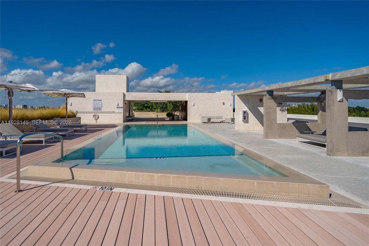 3581 E Glencoe St, Unit 403, Miami, FL 33133 Photo