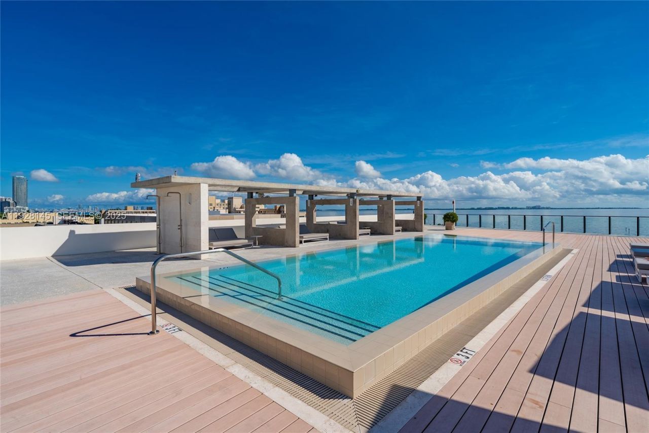 3581 E Glencoe St, Unit 403, Miami, FL 33133 Photo