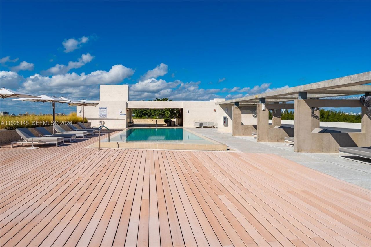 3581 E Glencoe St, Unit 403, Miami, FL 33133 Photo