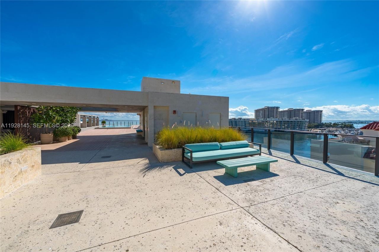 3581 E Glencoe St, Unit 403, Miami, FL 33133 Photo