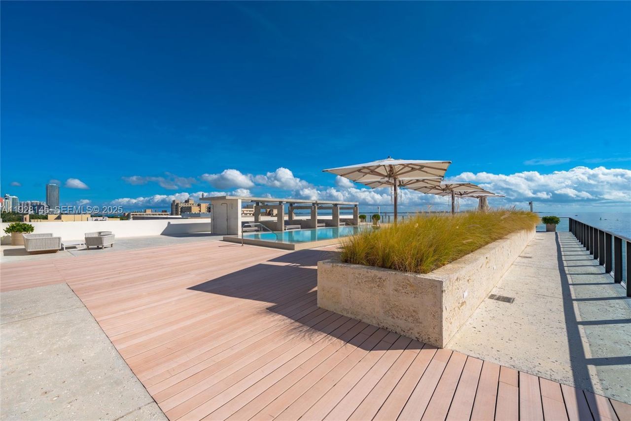 3581 E Glencoe St, Unit 403, Miami, FL 33133 Photo