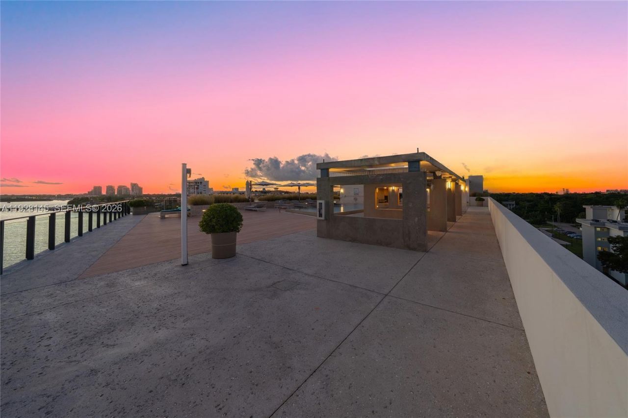 3581 E Glencoe St, Unit 403, Miami, FL 33133 Photo