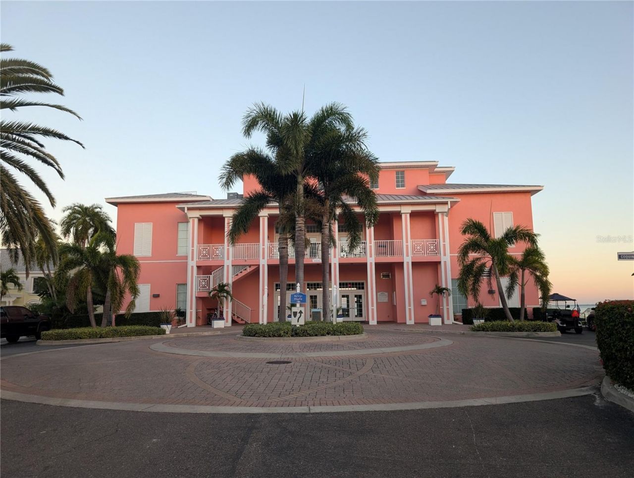 4957 Cobia Drive Se, Saint Petersburg, FL 33705 Photo