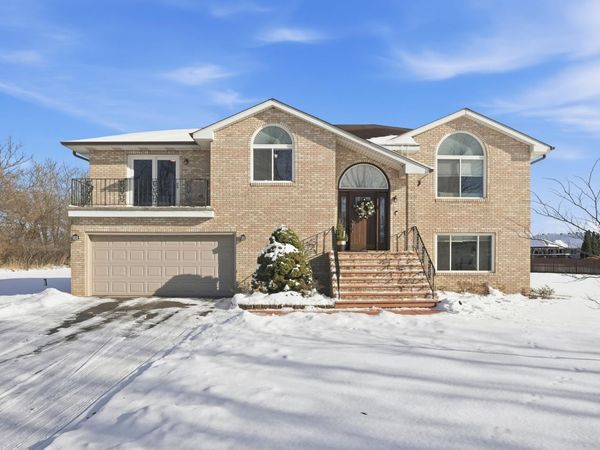 11109 Iowa Street, Crown Point, IN 46307