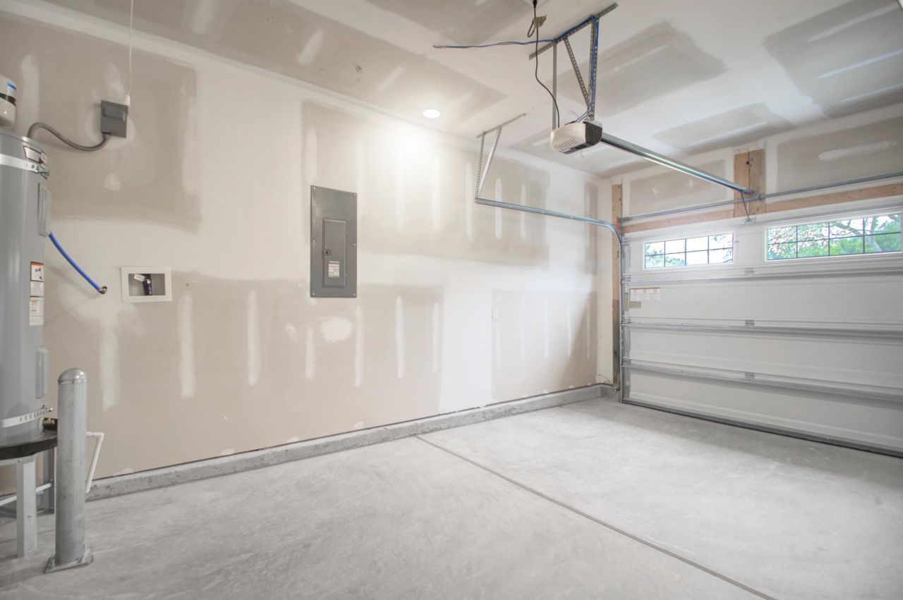 2304 Delano Street Photo 20