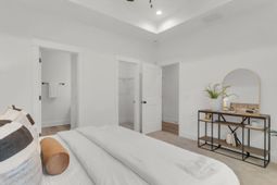 2304 Delano Street photo 4