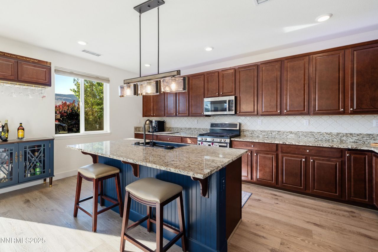 10260 Rollins Drive, Reno, NV 89521 Photo