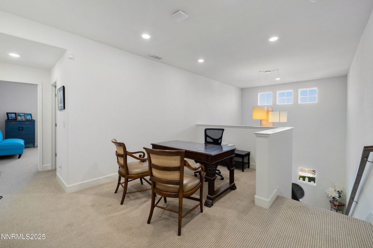 10260 Rollins Drive, Reno, NV 89521 Photo