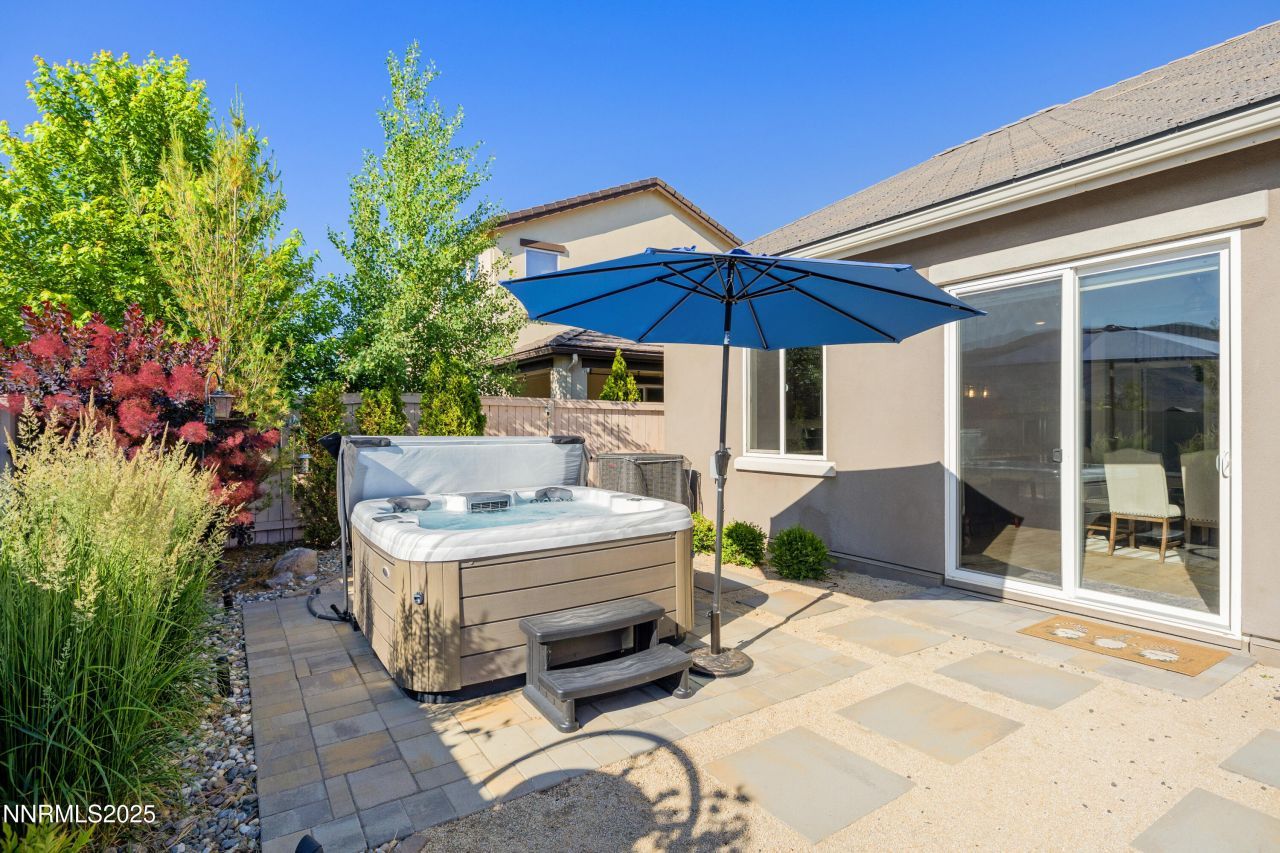 10260 Rollins Drive, Reno, NV 89521 Photo