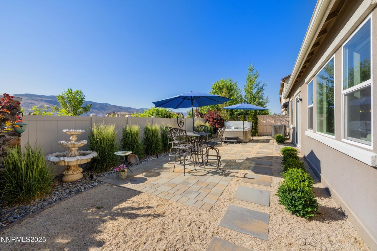 10260 Rollins Drive, Reno, NV 89521 Photo